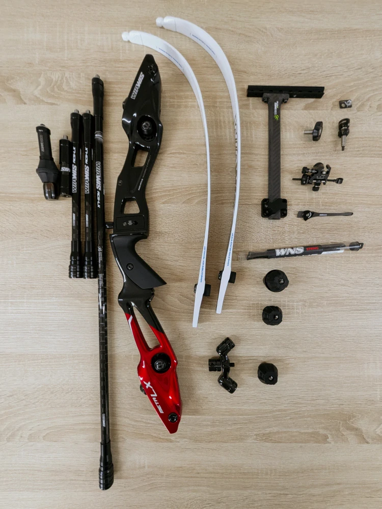 Kompletný luk WiaWis Meta LX s ramenami MXT-XT foam 68" 34# - demo