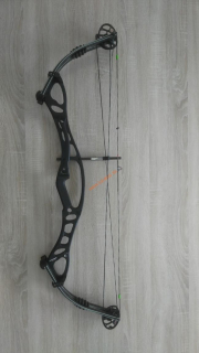 Kladkový luk Hoyt Vantage Elite Plus XT2000 RH 50-60# 28,5" - použitý
